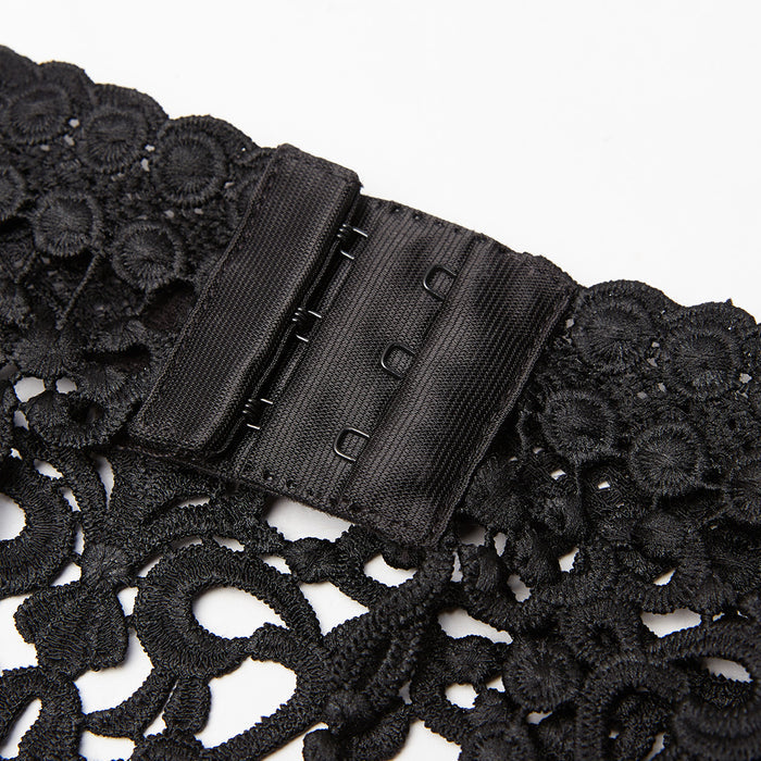 back of collar adjustment detail