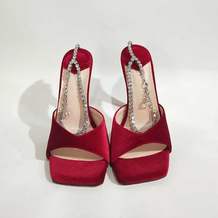 Red / US5